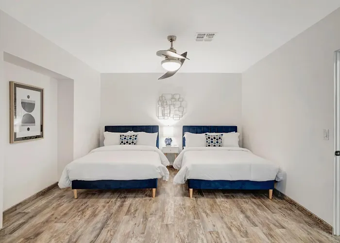 Upscale Remodel - Walk To Asu Pool & Pickleball Holiday home